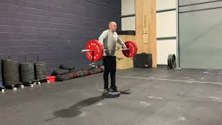 Deficit floating snatch pulls demonstration